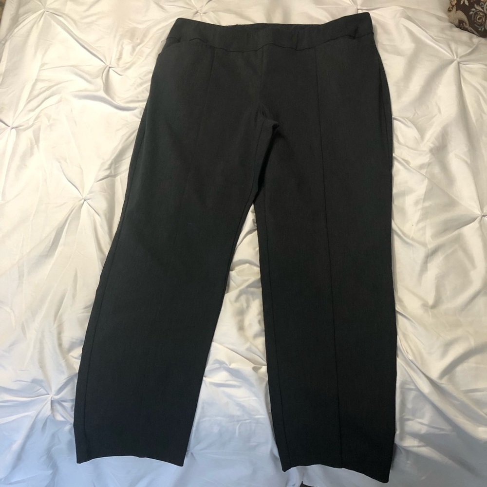 Chico’s fabulously slimming charcoal pants 3 short